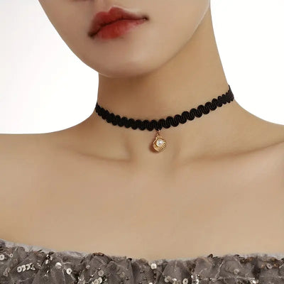 Elegant Gothic Necklace