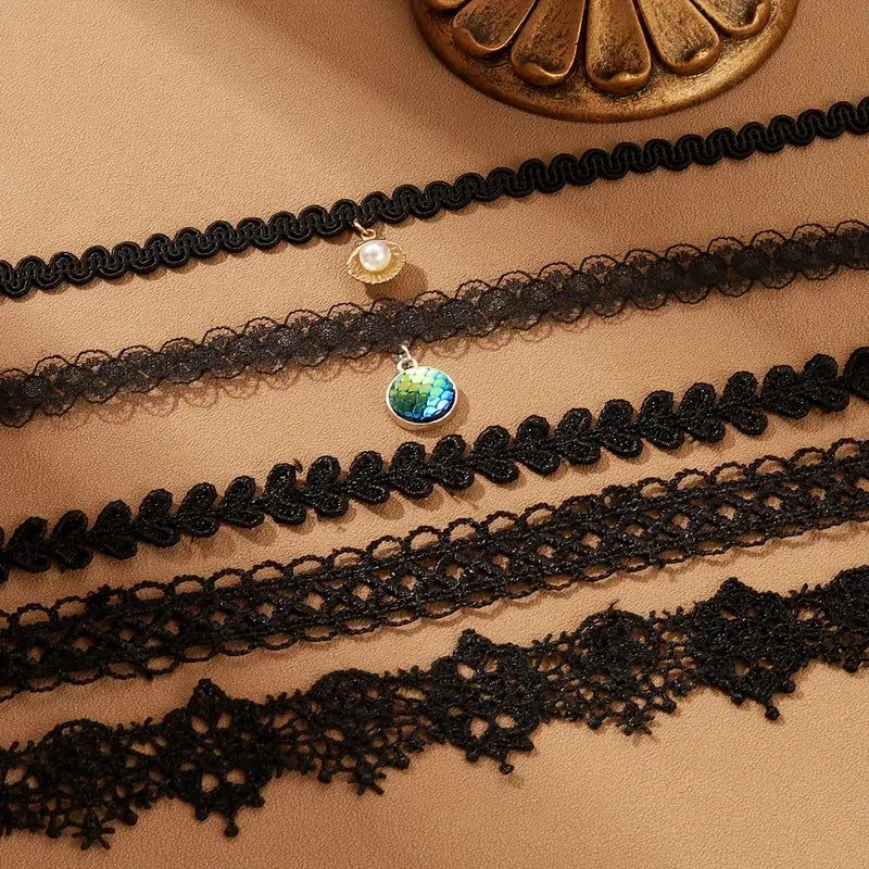 Elegant Gothic Necklace