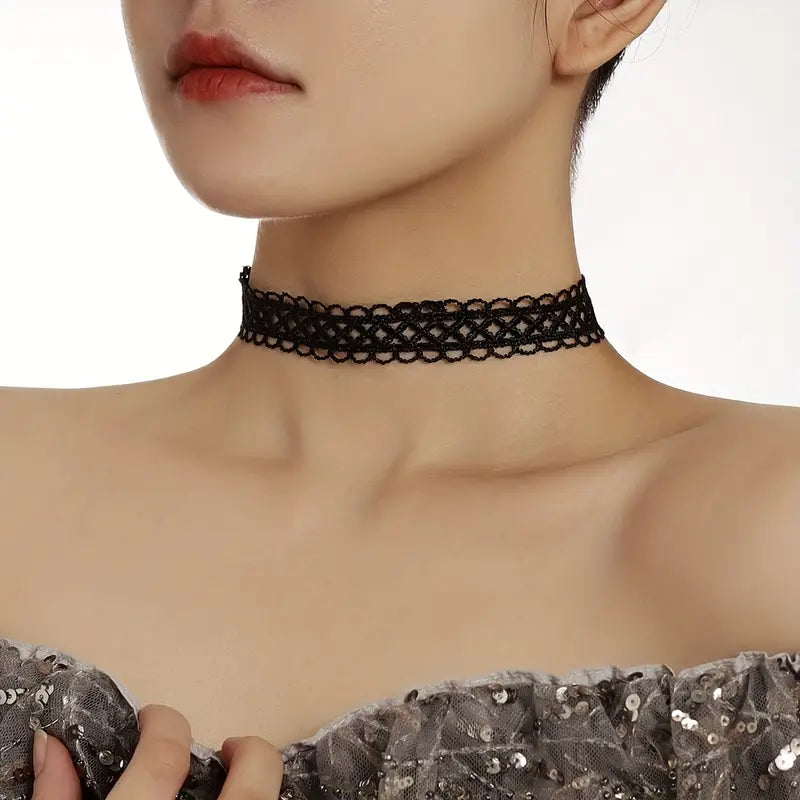 Elegant Gothic Necklace